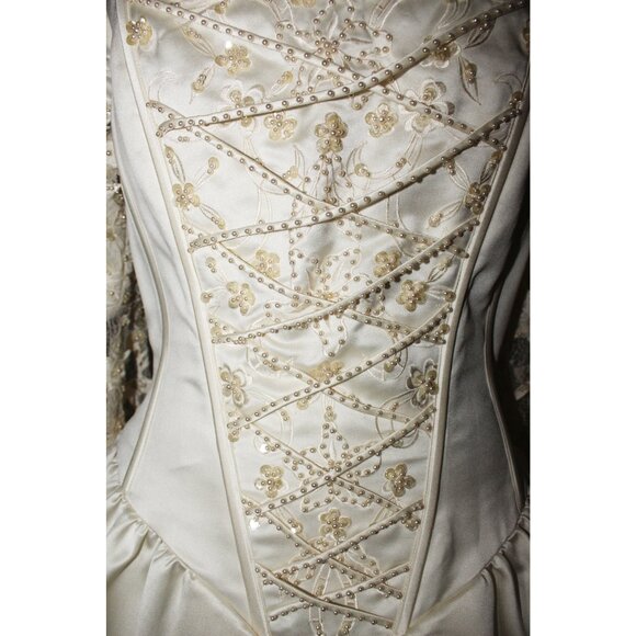 Lenovia#9513 Victorian Style Heavy Satin Bridal Gown-Size 12-LIGHT GOLD-NWT - Picture 10 of 13